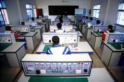 應用電子技術專業