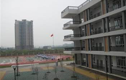 白云區第八中學