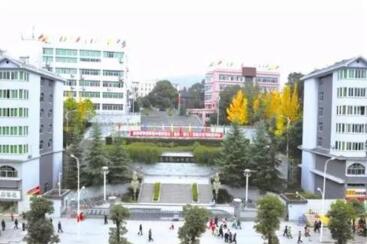 黔江區濯水中學