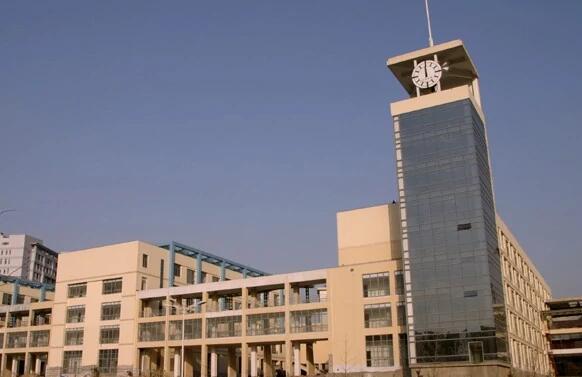 鎮江市中山中學