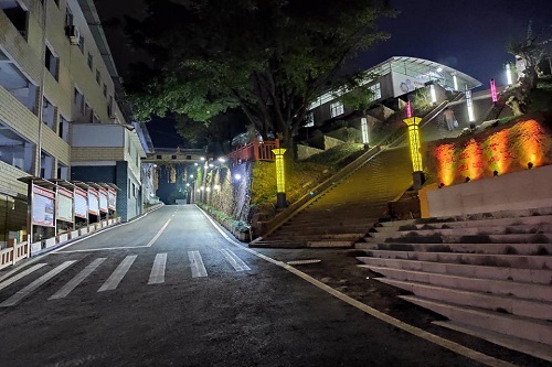 羅甸縣中等職業學校地址在哪里
