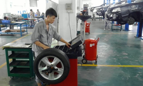 男孩子初中沒畢業學什么專業好