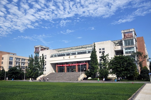 成都市工業學校地址在哪里