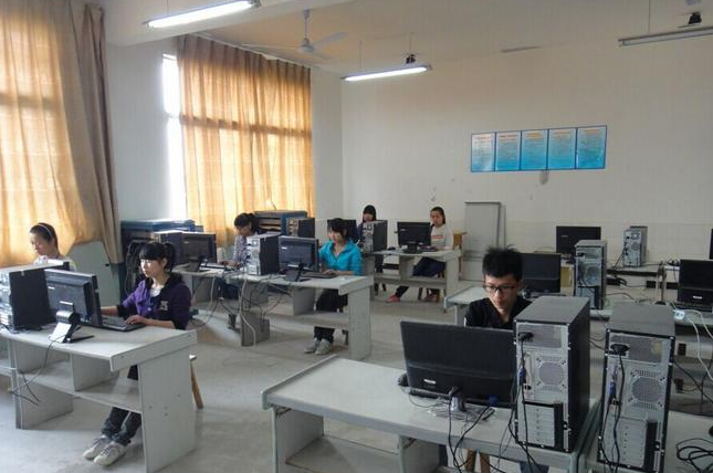 文縣農職業技術學校