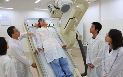 廣東2023年男生讀衛校好不好