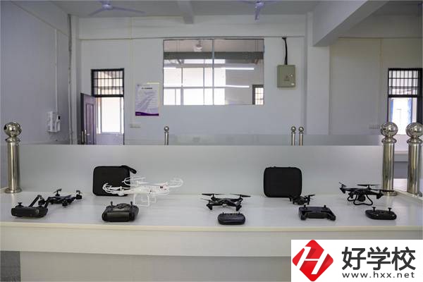 永州市科訊中等職業技術學校實訓室