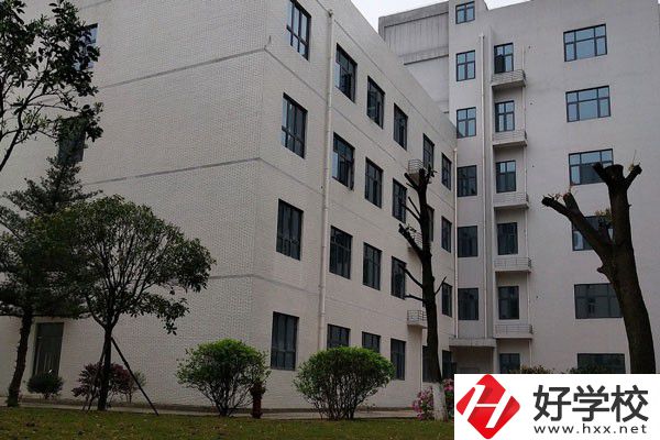 湖南省有色金屬中等專業學校教學樓