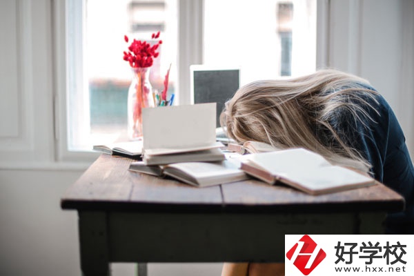 湖南省耒陽師范學校宿舍有沒有空調？寢室壞境怎么樣？