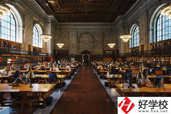 桂東縣職業技術教育學校招生辦電話是多少？