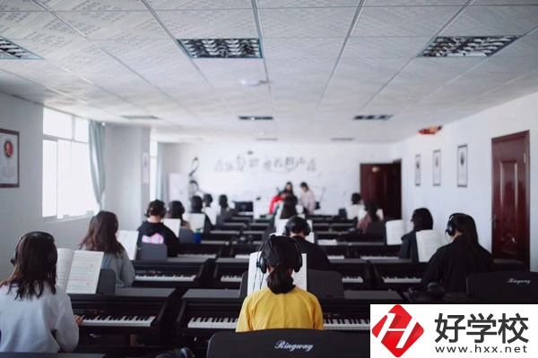 長沙市現代商貿中等職業學校是民辦嗎？師資力量如何？
