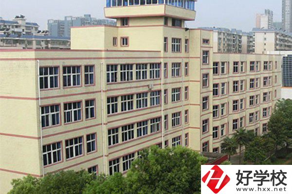 在郴州讀中專一年學費要多少？