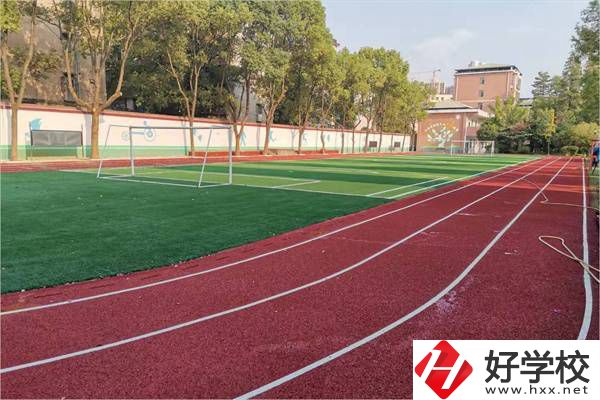 衡陽市飛夢職業中等專業學校操場