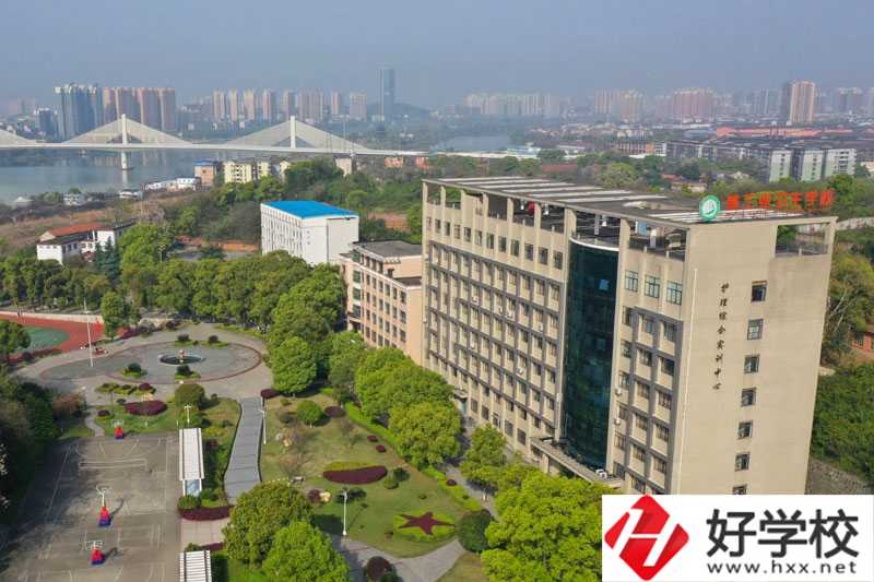 衡陽核工業衛生學校教學樓