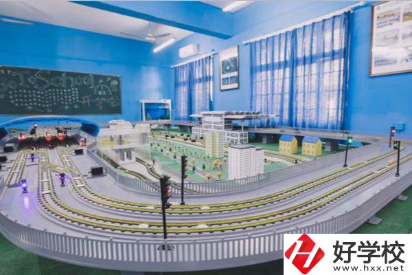 株洲軌道交通職業技術學校位置在哪里？乘車路線有哪些？