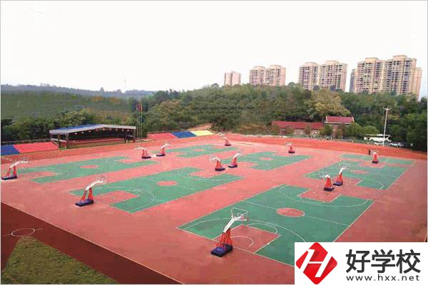 邵陽市機電職業技術學校運動場
