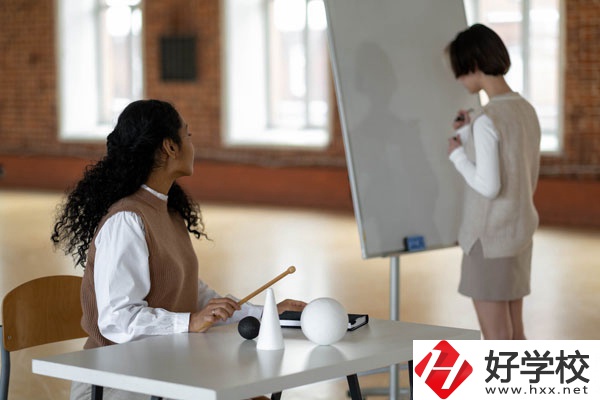 湖南省商業職業中等專業學校怎么樣？宿舍怎么樣？