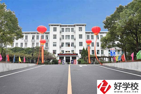湘潭鋼鐵集團有限公司職業中等專業學校的優勢有哪些？