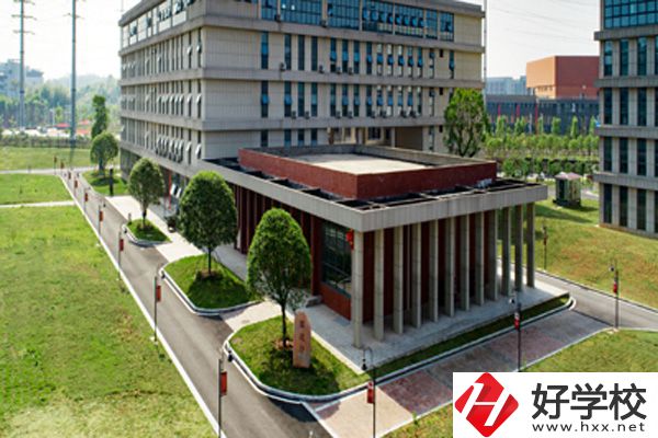 想要在株洲讀中專學校，可以去這所學校