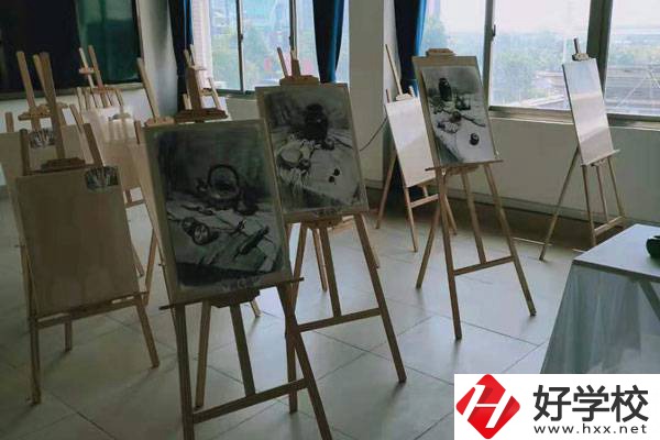 衡陽市文華藝術學校有哪些特色專業？