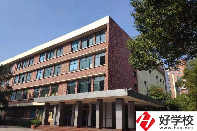 湖南建設中等職業學校怎么樣，是技校嗎？