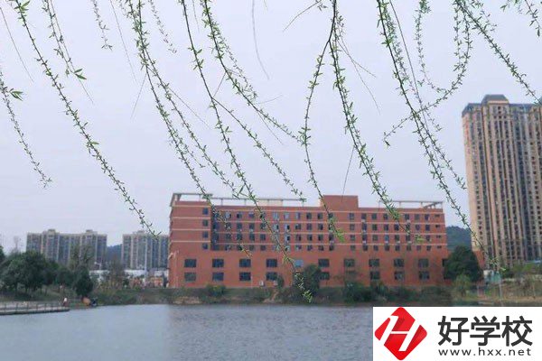 湖南省工業技師學院食堂