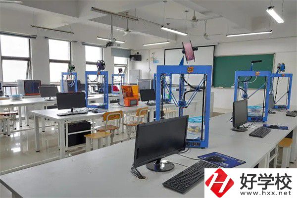 永州方政職業技術學校實訓室