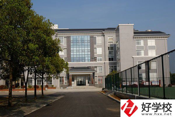 韶山市職業中等專業學校實訓樓