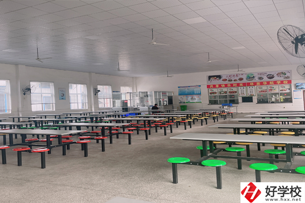 湖南華航鐵路科技技工學校怎么樣？開設了哪些專業？