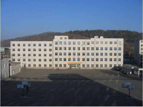 吉林工業經濟學校校園圖片展示