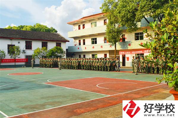 懷化市新華職業學校運動場