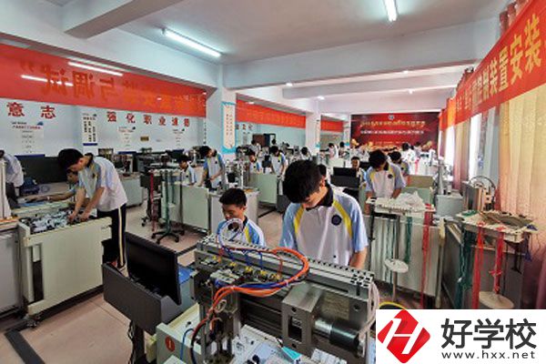 桃源縣職業中等專業學校實訓室