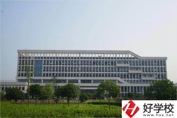 益陽職業技術學院教學樓