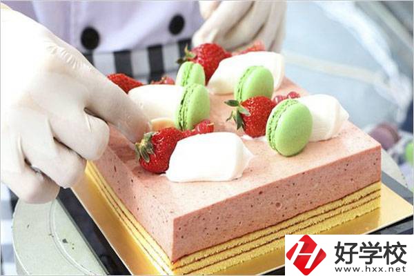 在湖南女生讀技校學什么專業最吃香？就業前景怎么樣？