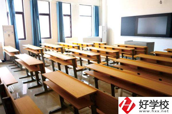 湖南省陶瓷技師學院開設了哪些特色專業？