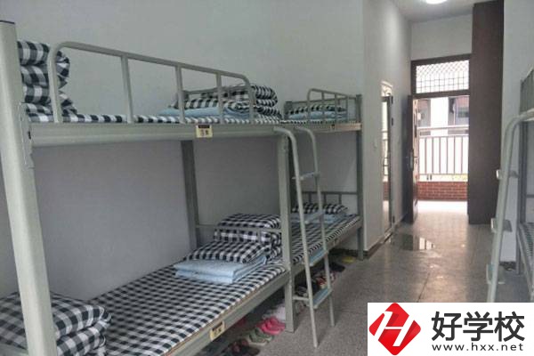 安化縣職業中專學?？梢詫W茶嗎?學費貴嗎?