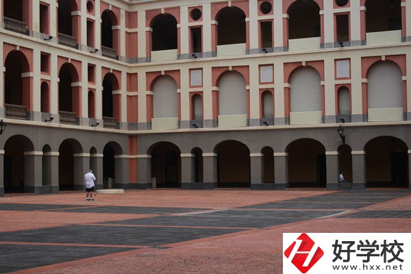 宜章縣中等職業技術學校好不好？讀了有出息嗎？