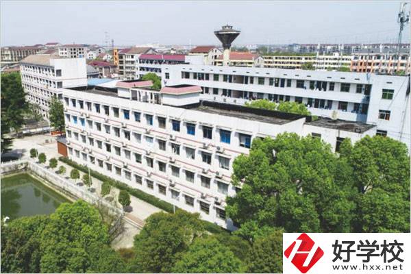 益陽衛生職業技術學校怎么樣？是公辦還是民辦？