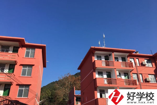 岳陽市新青年職業技術學校學生宿舍