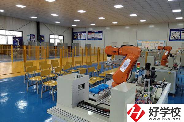 郴州市中大高科職業技術學校實訓室