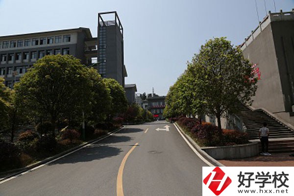 通道侗族自治縣職業技術學校教學樓