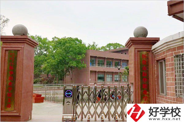 懷化有沒有可以軍事化管理的中職學校？