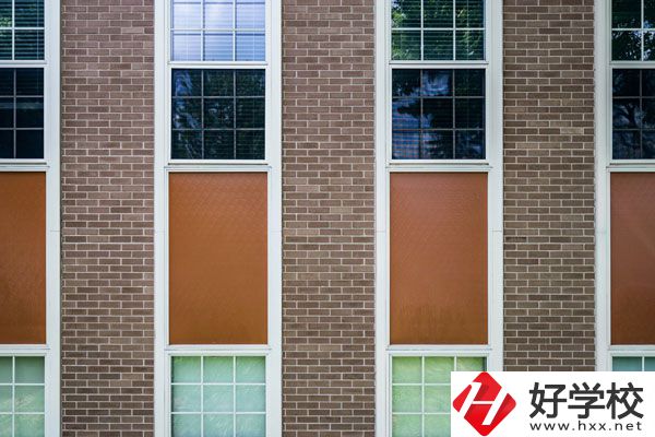 資興市職業中專環境好不好？宿舍怎么樣？