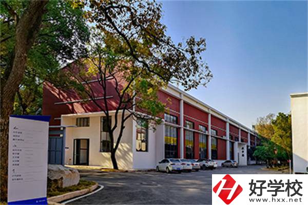 湖南初中沒畢業可以讀技校嗎？有哪些技?？梢赃x擇？