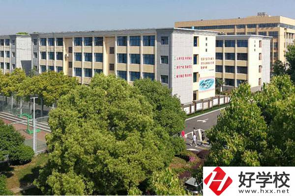 岳陽十五歲可以上中專嗎？有什么中專推薦？