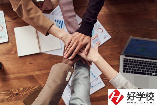 在長沙讀技校學數控技術專業，就業前景怎么樣?