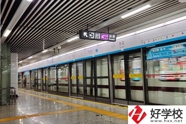 湖南省體育運動學校怎么樣？是中專嗎？