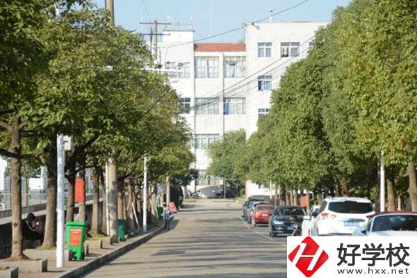 懷化職業技術學院(中職部)教學樓