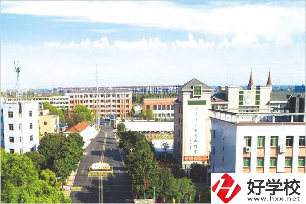 益陽市衛生職業技術學校大門