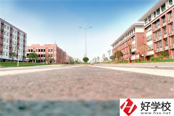 郴州思科中等職業學校教學樓