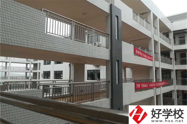 衡東縣職業中專學校教學樓